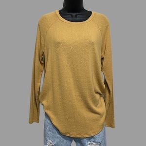 American Eagle Lightweight Soft & Sexy Plush Yellow Sweater